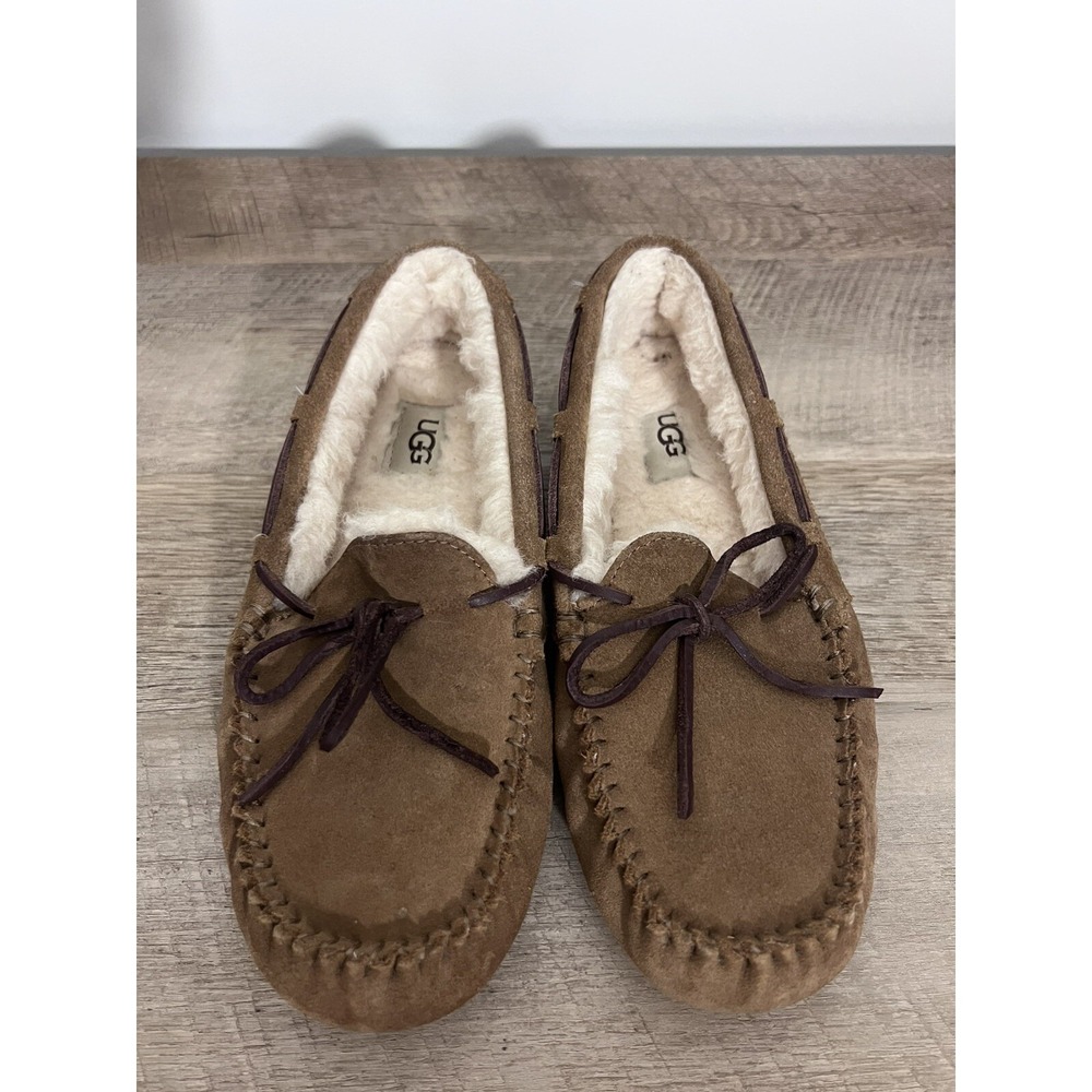UGG Dakota Slipper for Women - Size US 7 - Brown